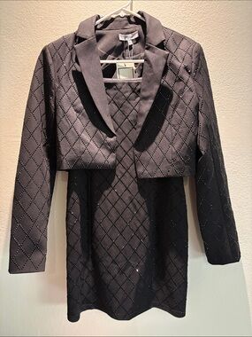 Women's Black Quilted 2 piece outfit/ Cropped Blazer Jacket and strapless black
